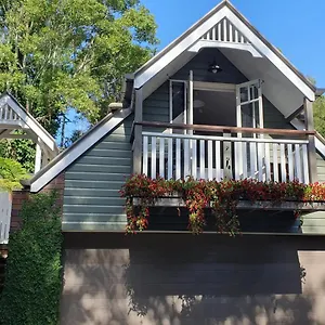 Mountain Escape Mount Tamborine